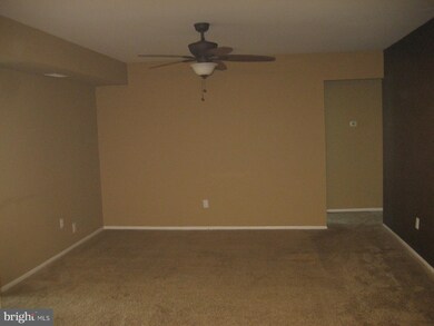 13 Windsor Ct unit E5, Sewell, NJ 08080 - photo 5