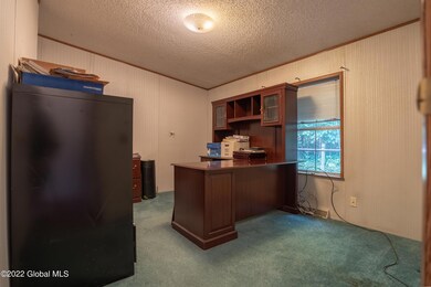 81 Bloomingdale Ave, Gloversville, NY 12078 - photo 4