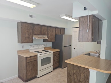 2127 Rhododendron Ct unit 25, Mays Landing, NJ 08330 - photo 6