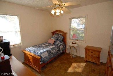 2123 Pimmit Dr, Falls Church, VA 22043 - photo 7