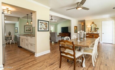 DSC02241-1.jpg-SMALL