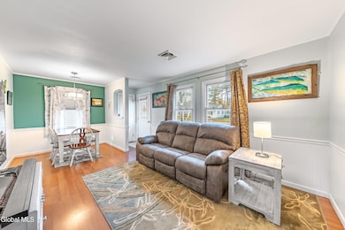 477 Bradford Rd, Schenectady, NY 12304 - photo 3