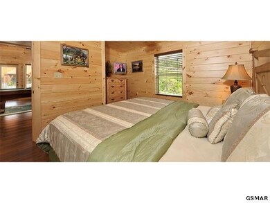 910 Mcmakin Way, Pigeon Forge, TN 37863 - photo 7