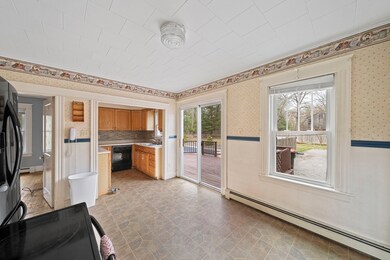 352 East St, Brockton, MA 02302 - photo 4