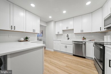 5901 Empire Way, Rockville, MD 20852 - photo 7