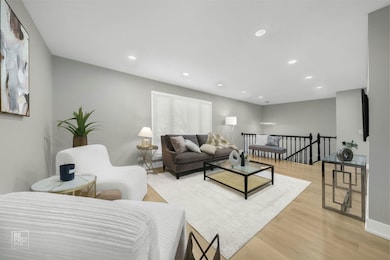 158 Hastings Mill Rd, Streamwood, IL 60107 - photo 2