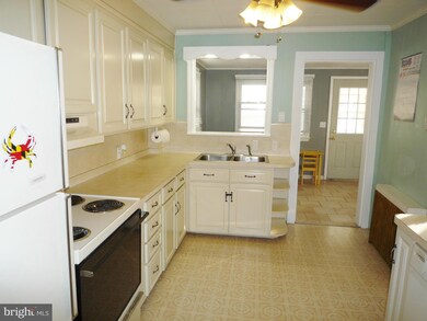 205 Knoxville Rd, Knoxville, MD 21758 - photo 7