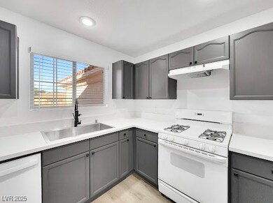 400 Amber Pine St unit 203, Las Vegas, NV 89144 - photo 6