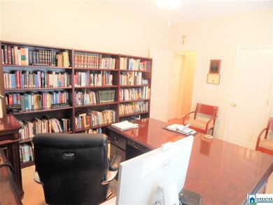 5795 Donna Cir, Birmingham, AL 35215 - photo 6