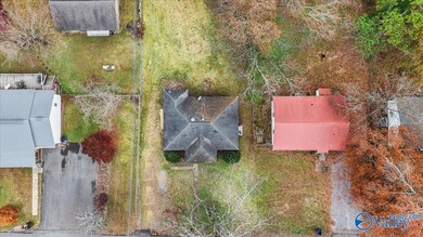 919 Snowden Cir, Boaz, AL 35957 - photo 7