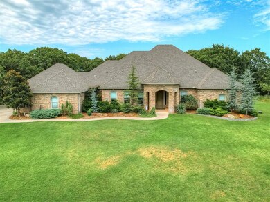 View of front of home featuring a front yard