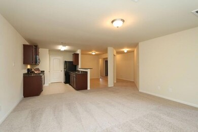 32588 Decker Creek Dr, Pinehurst, TX 77362 - photo 3