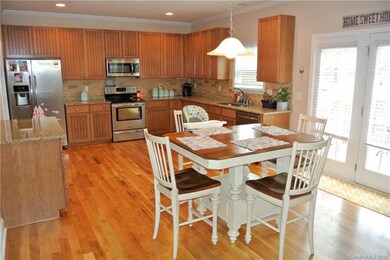 A lot of cooks will fit in that kitchen!