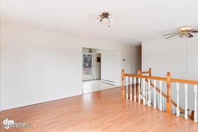 06-Living Room_ELI05735_blended-Edit