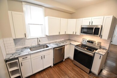 209 E Mithoff St, Columbus, OH 43206 - photo 2