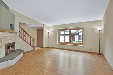 Large living room with fireplace..!!