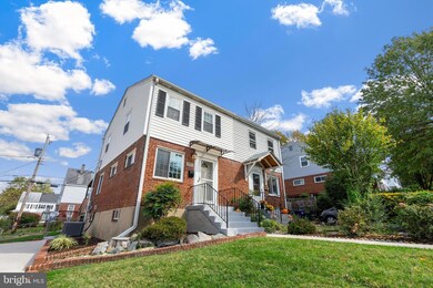 2236 Rollins Dr, Alexandria, VA 22307 - photo 5