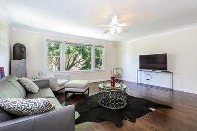 6052 N Mozart St, Chicago, IL 60659 - photo 6