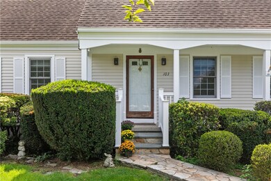 103 Gossets Turn Dr, Middletown, RI 02842 - photo 2