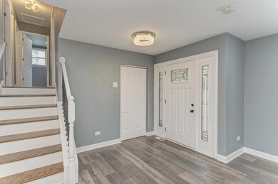 585 Cambridge Way, Bolingbrook, IL 60440 - photo 6