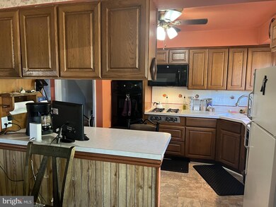 1356 N 5th St, Perkasie, PA 18944 - photo 6