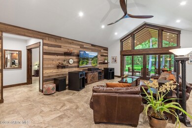 Open Luxury Living