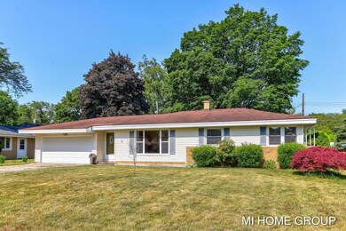 3-web-or-mls-564 Azalea Ave, Holland-3