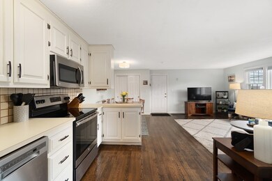 224 School St unit 5, Walpole, MA 02081 - photo 7