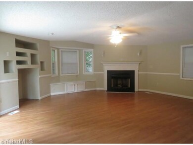 115 Cedar Tree Ct, Statesville, NC 28677 - photo 5