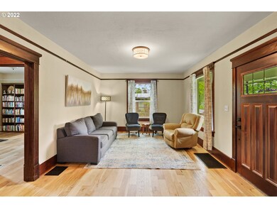 113 E 5th St, Newberg, OR 97132 - photo 4