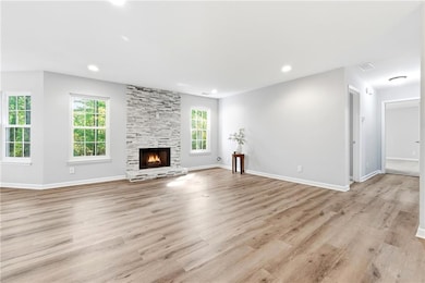 604 Mill Pond Rd unit 604, Roswell, GA 30076 - photo 5