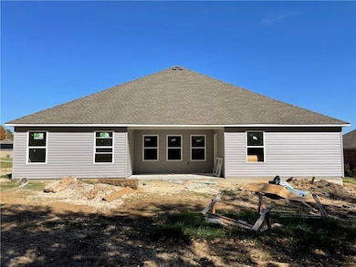 1047 Jessica Leigh St, Elkins, AR 72727 - photo 5