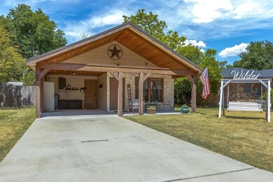 253 Victory St, Bonham, TX 75418 - photo 3