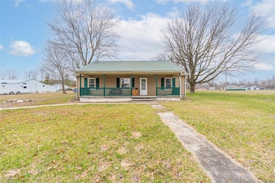 10213 Highway 259n, Bee Spring, KY 42207 - photo 2