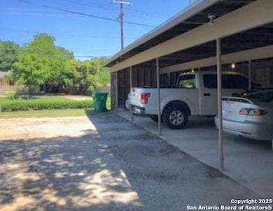 175 Harrigan Ct unit 1, San Antonio, TX 78209 - photo 4