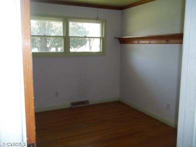 9803 Thacker Ln, Henrico, VA 23228 - photo 5