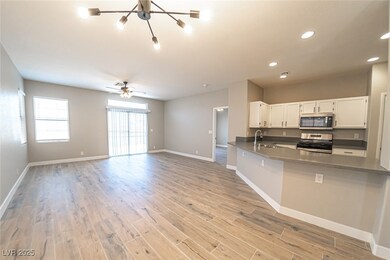 7245 Lost Shadow Ct, Las Vegas, NV 89131 - photo 6