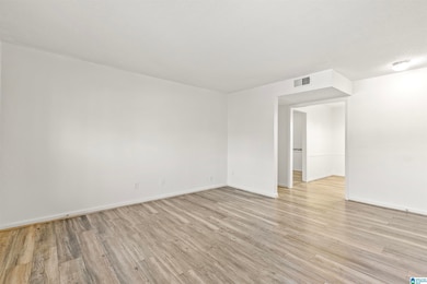 504 Patton Chapel Way unit 504, Hoover, AL 35226 - photo 3