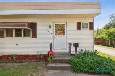 5332 Cowan St, Toledo, OH 43613 - photo 2