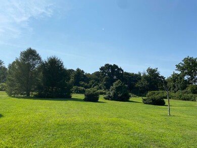 1111 Wapping Rd, Middletown, RI 02842 - photo 2