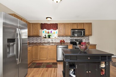 110 Myrtle St Westbrook ME-large-011-21-