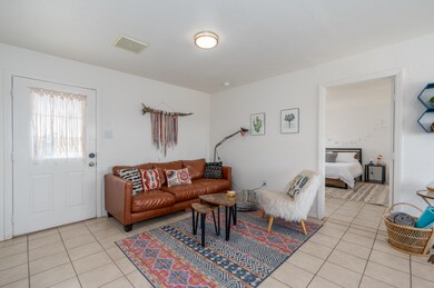 210103 62695 Sunny Sands Dr 003