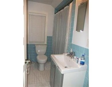 16 Middle St unit 2, Newton, MA 02458 - photo 4