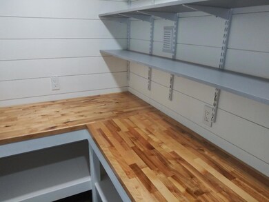 1314 NW Prospect Ave, Grants Pass, OR 97526 - photo 4