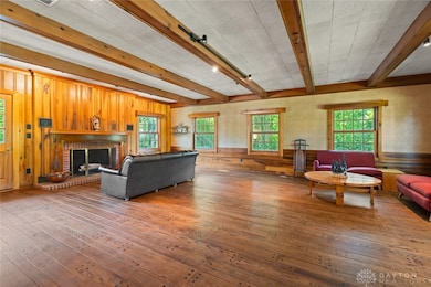 Lodge / Family Room