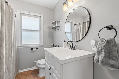 2824 Sherwood Rd-9.jpg