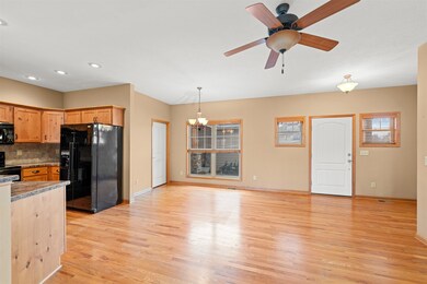 1869 Overlook Dr, Salina, KS 67401 - photo 6