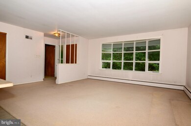 3528 Barkley Dr, Fairfax, VA 22031 - photo 5