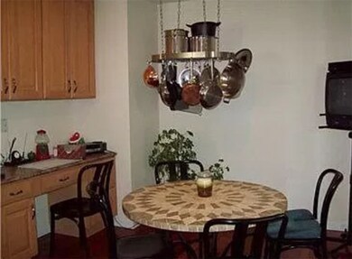 Breakfast area with furniture