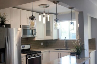 2807 Avalon Kitchen 2